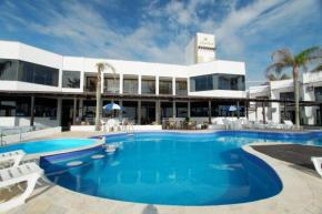Отель Hotel Atlântico  Бомбиньяс